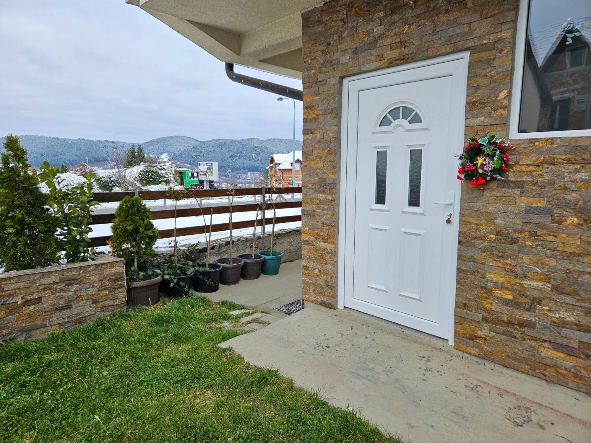 Apartman Juga Kremna Exterior foto